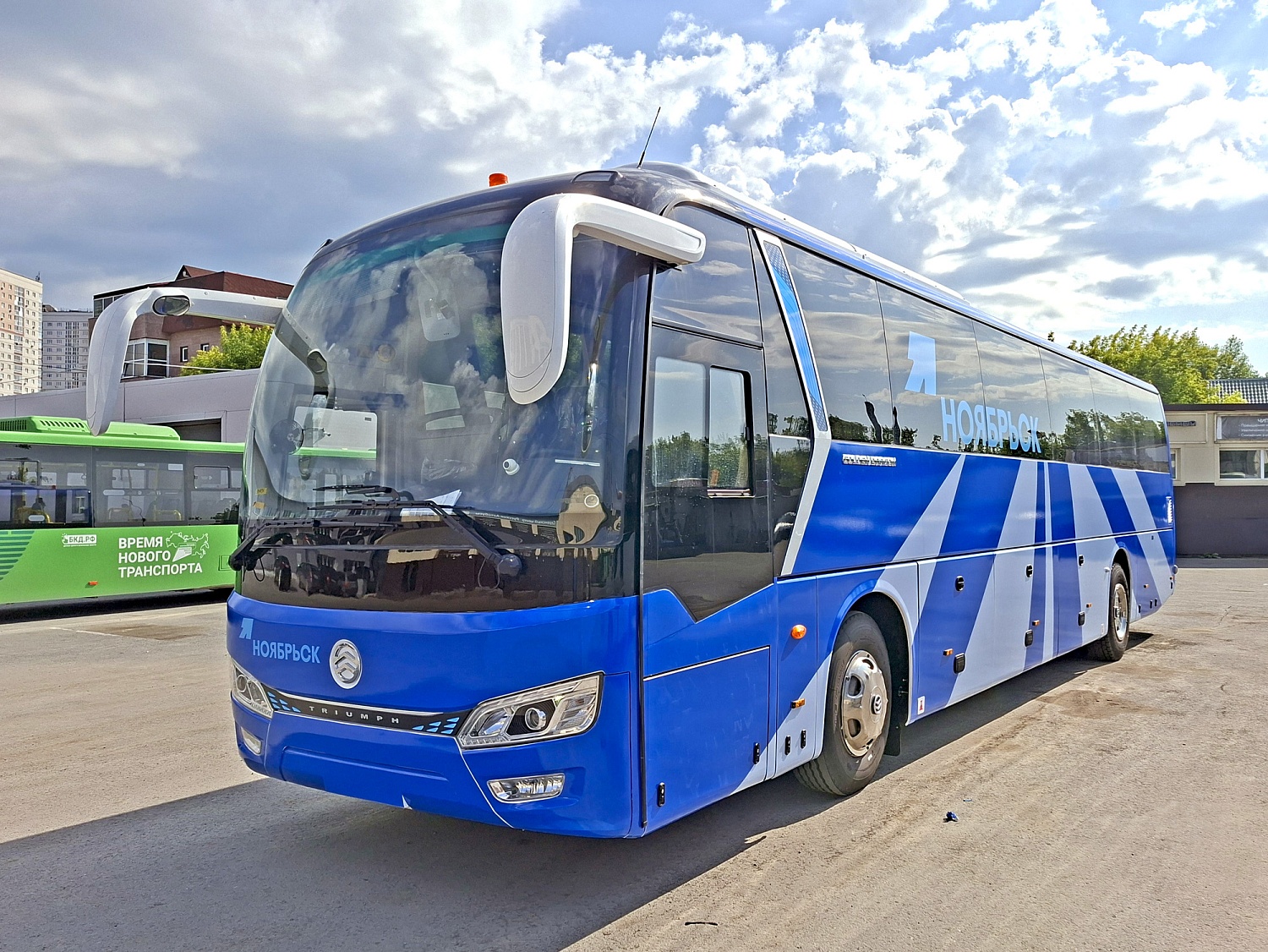 Автобус Golden Dragon XML6122J MAXIM